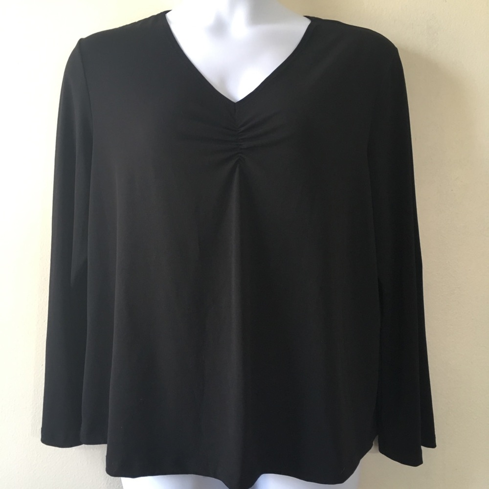 Lane Bryant Classic black top-18/20.
